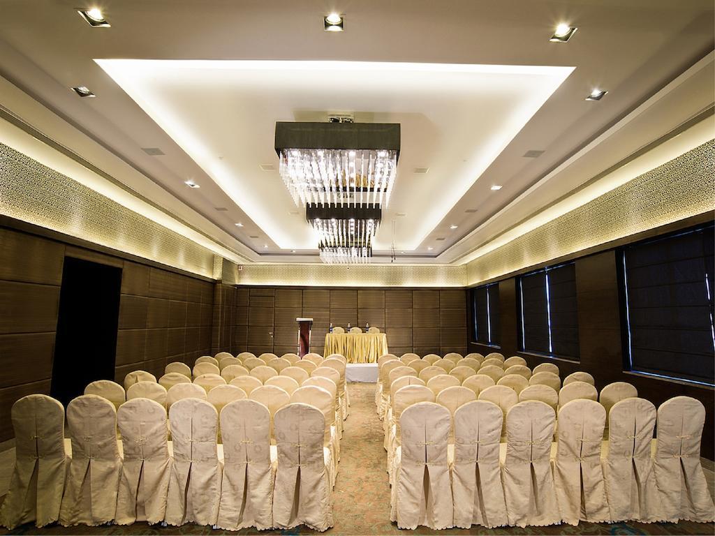 Best Western Jubilee Ridge Hyderabad Esterno foto