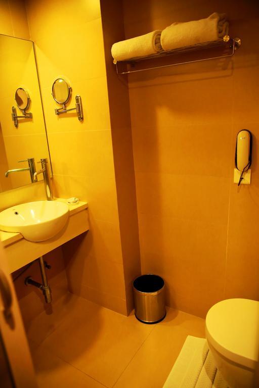 Best Western Jubilee Ridge Hyderabad Esterno foto