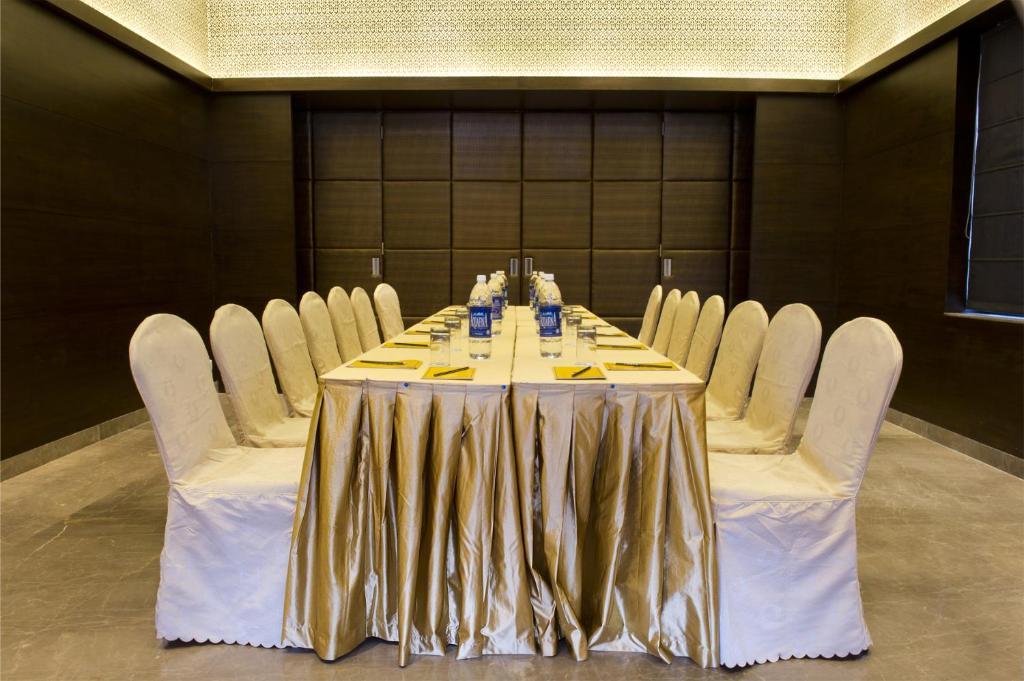 Best Western Jubilee Ridge Hyderabad Esterno foto