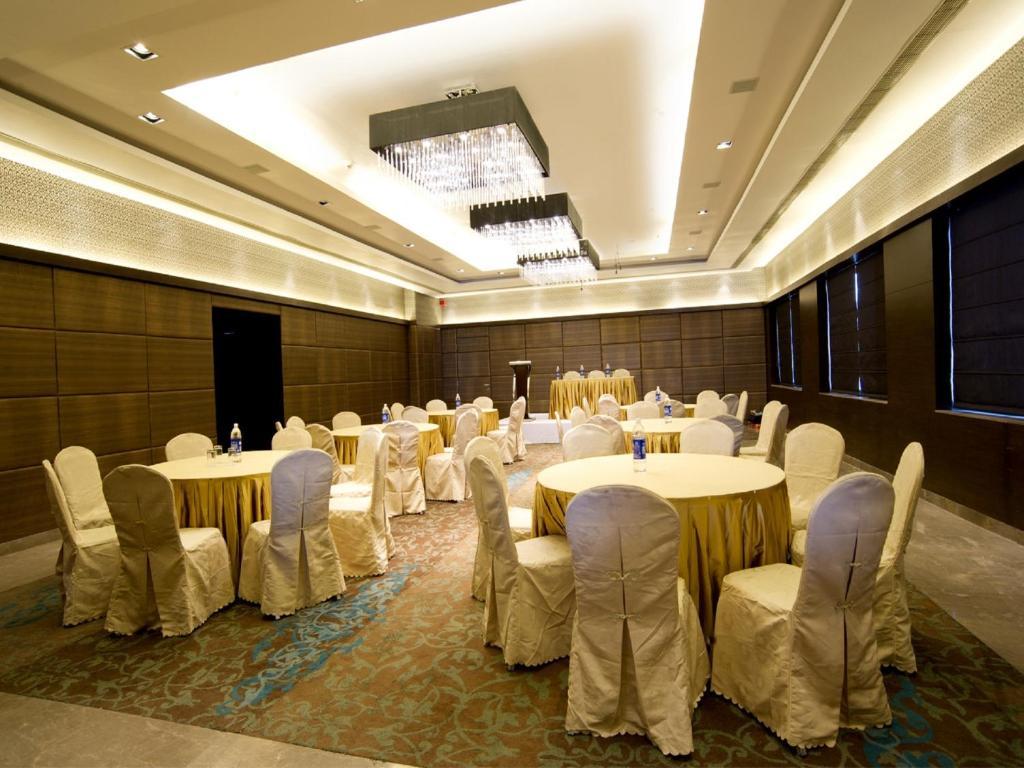 Best Western Jubilee Ridge Hyderabad Esterno foto