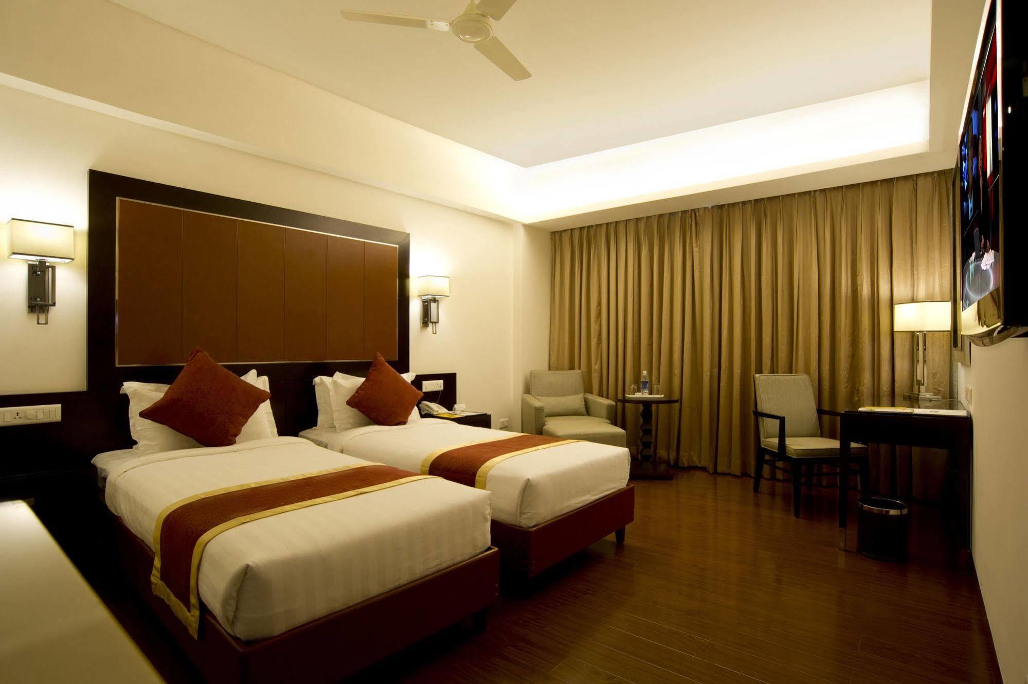Best Western Jubilee Ridge Hyderabad Esterno foto