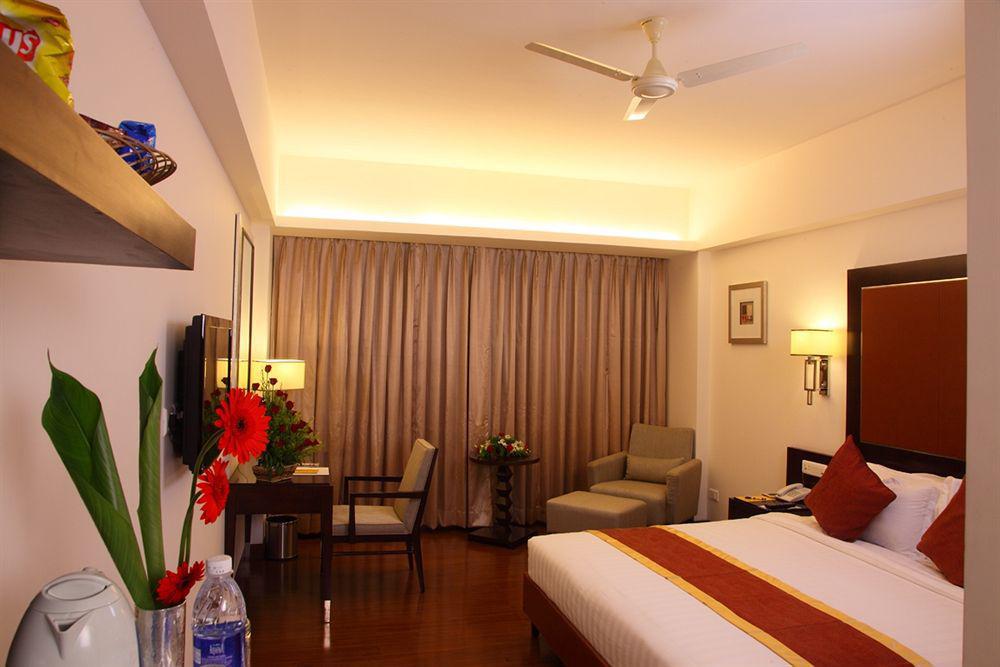 Best Western Jubilee Ridge Hyderabad Esterno foto